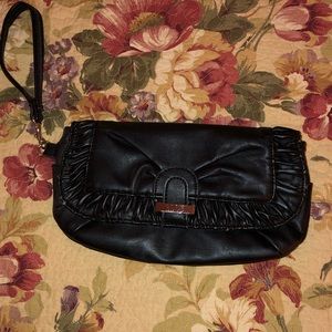 Elle clutch/ wristlet